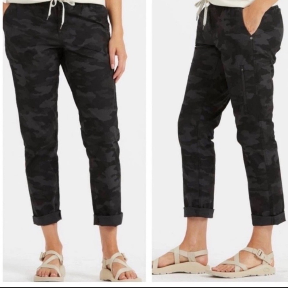 Vuori Women's Ripstop Drawstring PantsGray Charcoal Camo Camouflage Size Large